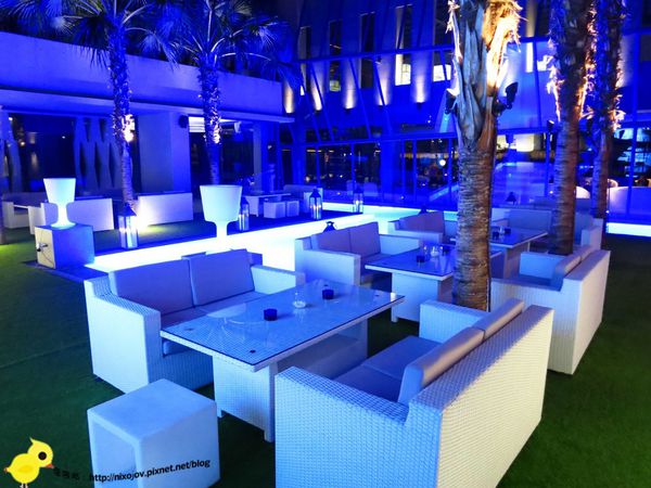 【台中】Beluga法式餐廳-池畔上美妙的餐廳