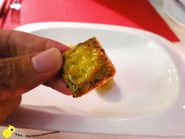 【台中】Beluga法式餐廳-池畔上美妙的餐廳