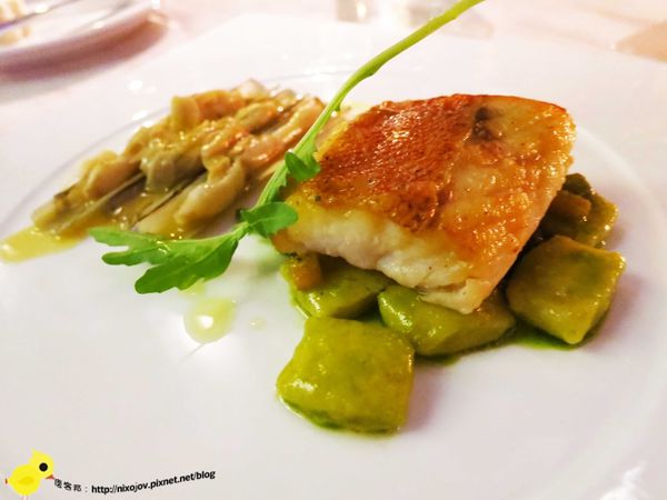 【台中】Beluga法式餐廳-池畔上美妙的餐廳