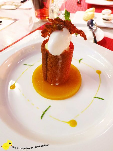 【台中】Beluga法式餐廳-池畔上美妙的餐廳