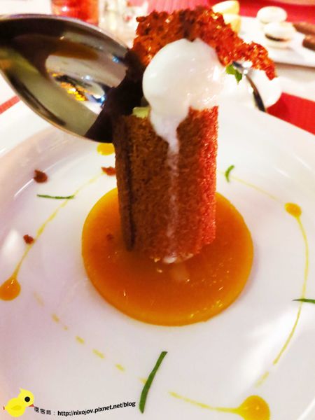 【台中】Beluga法式餐廳-池畔上美妙的餐廳