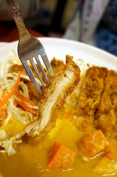 樂樂將異國風味料理:高雄【樂樂將異國風味料理】木盆沙拉推薦 高雄輕食 泰式奶茶 異國料理