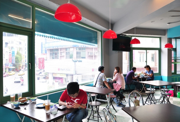 港仔大佬:【高雄】港仔大佬.高雄港點山雞哥.桑尼瘦不了