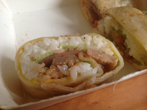 蛋餅包飯:建功二路上的蛋餅包飯──齒頰留香的極致美味!!