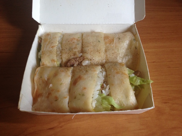 蛋餅包飯:建功二路上的蛋餅包飯──齒頰留香的極致美味!!