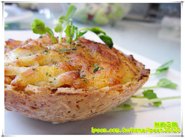 飛饗創意西式料理：【台南-東區】聖誕大餐新選擇! 創意x美味x西式料理!!《飛饗創意西式料理》