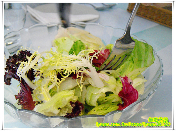 飛饗創意西式料理：【台南-東區】聖誕大餐新選擇! 創意x美味x西式料理!!《飛饗創意西式料理》