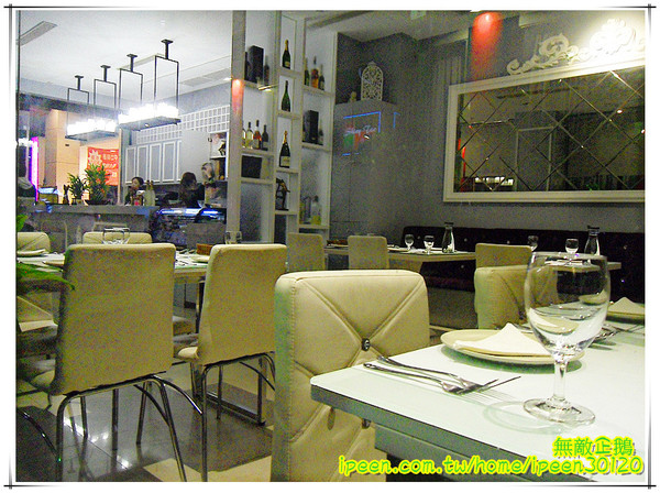 飛饗創意西式料理：【台南-東區】聖誕大餐新選擇! 創意x美味x西式料理!!《飛饗創意西式料理》