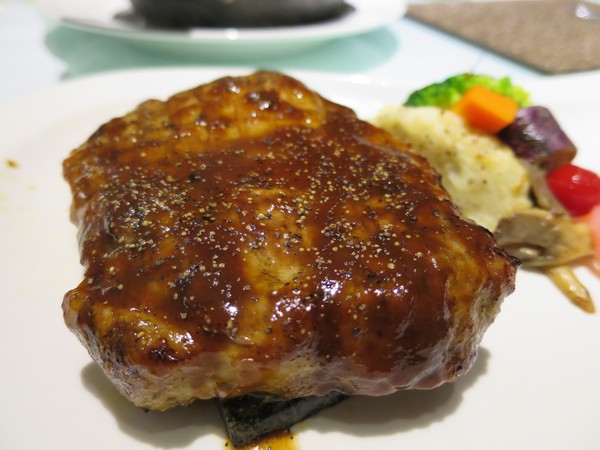 飛饗創意西式料理：讓我們一起飛向夢饗吧！   ..飛饗創意西式料理