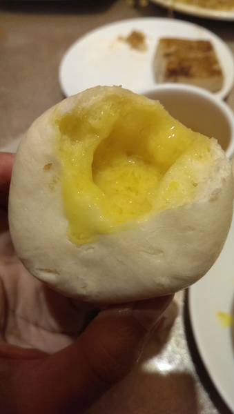 好旺記港式茶餐廳：《新北。新店》好旺記港式茶餐廳│爆漿流沙地瓜球~平價又美味的港式點心!