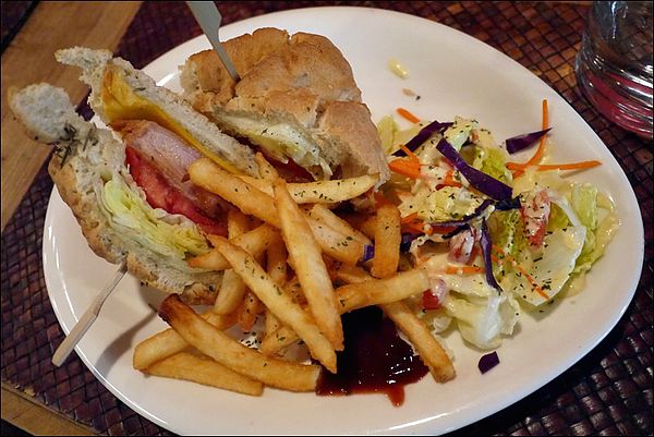 秦大琳 小雞三明治