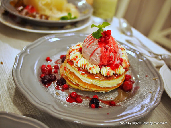 冰果甜心 Bingirl:【食記】台中Fidele Brunch/Crêperie&Bingirl 妃黛法式輕食&冰果甜心@西區 : 甜點新品牌,冰磚心體驗