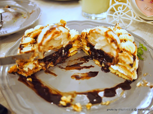 冰果甜心 Bingirl:【食記】台中Fidele Brunch/Crêperie&Bingirl 妃黛法式輕食&冰果甜心@西區 : 甜點新品牌,冰磚心體驗