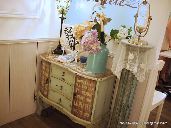 冰果甜心 Bingirl:【食記】台中Fidele Brunch/Crêperie&Bingirl 妃黛法式輕食&冰果甜心@西區 : 甜點新品牌,冰磚心體驗