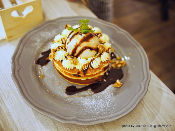 冰果甜心 Bingirl:【食記】台中Fidele Brunch/Crêperie&Bingirl 妃黛法式輕食&冰果甜心@西區 : 甜點新品牌,冰磚心體驗