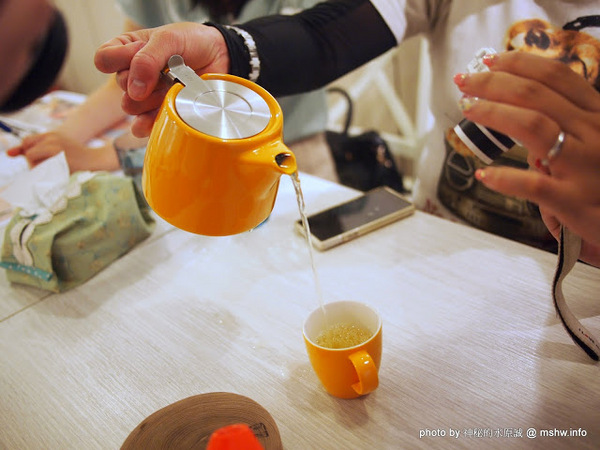 冰果甜心 Bingirl:【食記】台中Fidele Brunch/Crêperie&Bingirl 妃黛法式輕食&冰果甜心@西區 : 甜點新品牌,冰磚心體驗