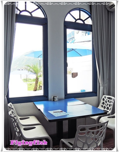 海洋20M咖啡廳:✜ 來去情人灣享受浪漫滴藍白希臘風情-「海洋20M海景咖啡」‧★,:*:‧\( ̄▽ ̄)/‧:*‧★,:*