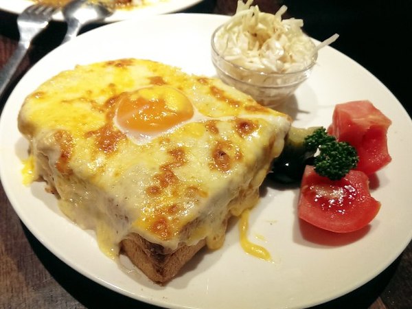 圖書館對面 Duimin cafe & deli:《中和》圖書館對面的好選擇~濃郁咖哩歐姆蛋×焗烤庫克太太×輕食早午餐@永安市場站