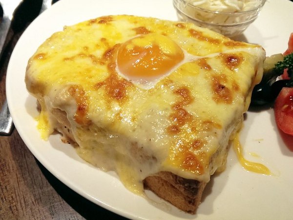 圖書館對面 Duimin cafe & deli:《中和》圖書館對面的好選擇~濃郁咖哩歐姆蛋×焗烤庫克太太×輕食早午餐@永安市場站