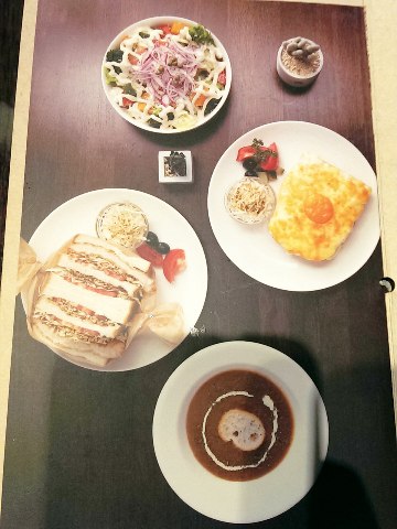 圖書館對面 Duimin cafe & deli:《中和》圖書館對面的好選擇~濃郁咖哩歐姆蛋×焗烤庫克太太×輕食早午餐@永安市場站