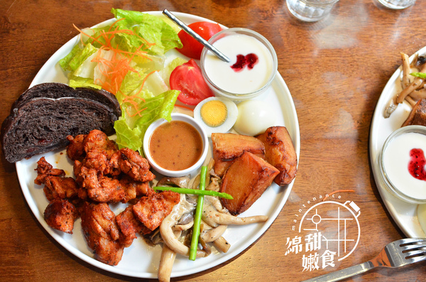 圖書館對面 Duimin cafe & deli：『新北||永安市場』近捷運站早午餐-圖書館對面Duimin Cafe & deli