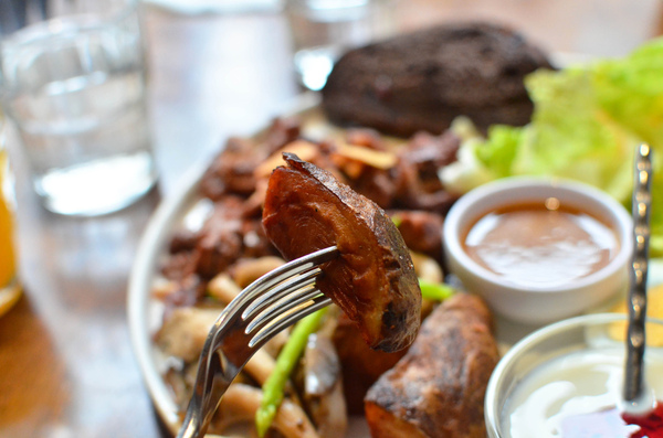 圖書館對面 Duimin cafe & deli：『新北||永安市場』近捷運站早午餐-圖書館對面Duimin Cafe & deli