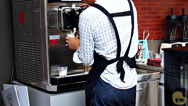 Softree 韓國蜂巢霜淇淋:【隨興食記】《Softree》韓國蜂巢霜淇淋創始店登台