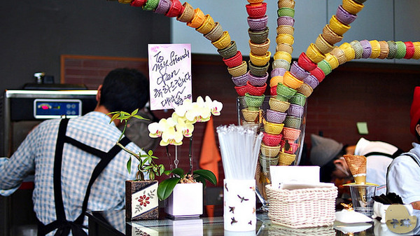 Softree 韓國蜂巢霜淇淋:【隨興食記】《Softree》韓國蜂巢霜淇淋創始店登台