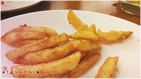 夢羅美式餐廳:<體驗> 夢羅美式餐廳~~~ 讓人會心一笑的周星馳美式小憩風格~餐點也很療癒唷! <鄰近國父紀念館>