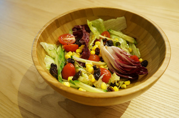 夢羅美式餐廳:松山區♬瘋世足好餐廳!美食、好酒、氣氛佳~花生醬起司牛肉堡&綜合莓果棉花糖吐司 Monroe夢羅美式餐廳