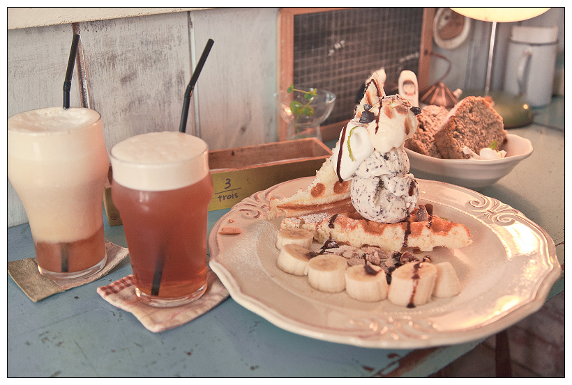 黑兔兔的散步生活