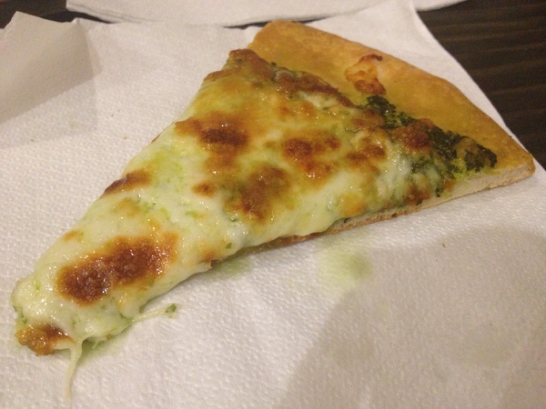 FAMILY PIZZA手工材燒窯烤披薩(清大建功店):FamilyPizza手工柴燒窯烤比薩──各種創新口味獨特Pizza