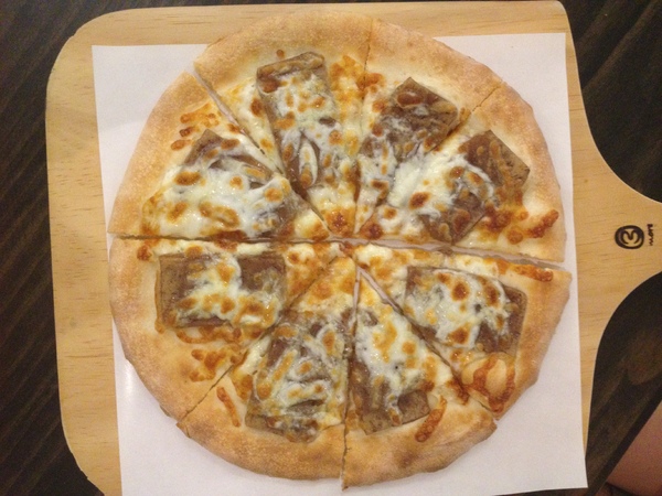 FAMILY PIZZA手工材燒窯烤披薩(清大建功店):FamilyPizza手工柴燒窯烤比薩──各種創新口味獨特Pizza