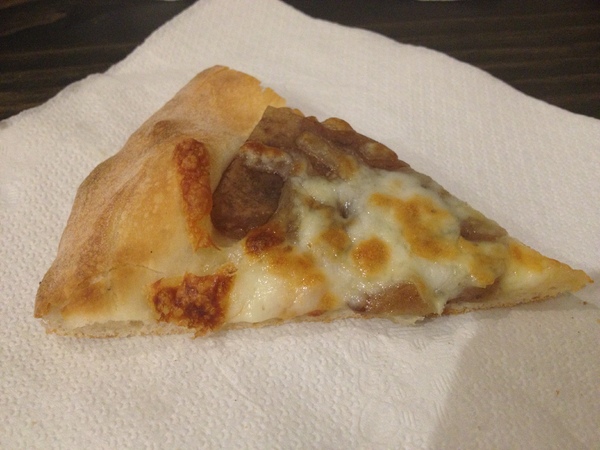 FAMILY PIZZA手工材燒窯烤披薩(清大建功店):FamilyPizza手工柴燒窯烤比薩──各種創新口味獨特Pizza