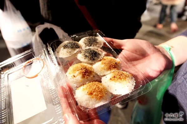 紅妃大腸香腸：台南美食小吃熱門景點 花園夜市