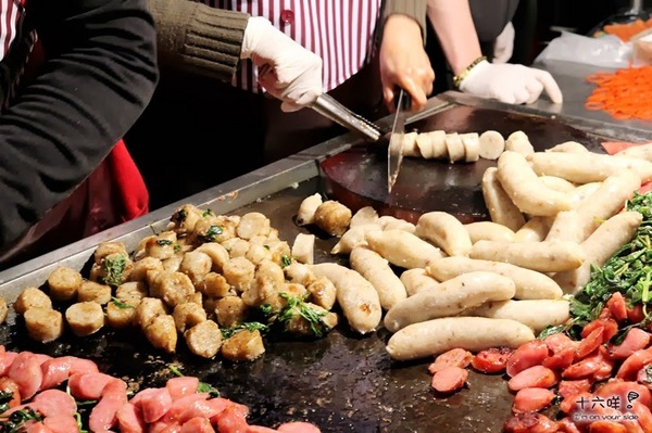 紅妃大腸香腸：台南美食小吃熱門景點 花園夜市