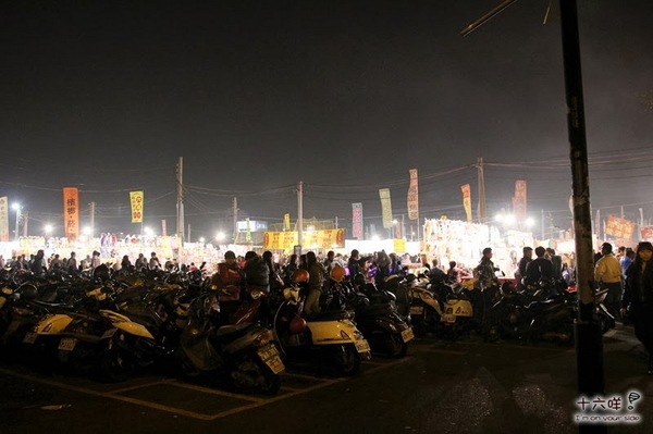 紅妃大腸香腸：台南美食小吃熱門景點 花園夜市