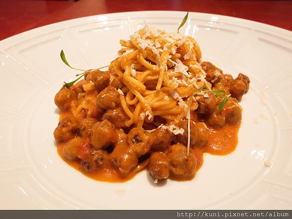 GRD3 28052014 東方文華 Bencotto (16).JPG