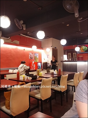 東大門：［新北中和］南勢角仁愛街．東大門韓國廚房．平價推薦韓式烤豬肉、山東燒雞