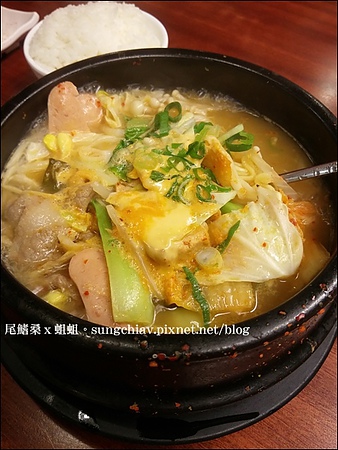 東大門：［新北中和］南勢角仁愛街．東大門韓國廚房．平價推薦韓式烤豬肉、山東燒雞