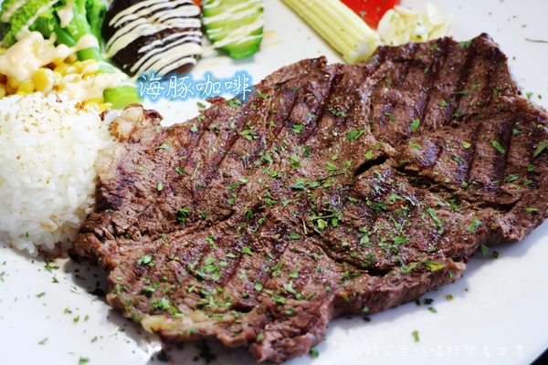 海豚咖啡：偶像劇的拍攝地『海豚咖啡』三芝親子餐廳/包場/淺水灣/看海放鬆好去處