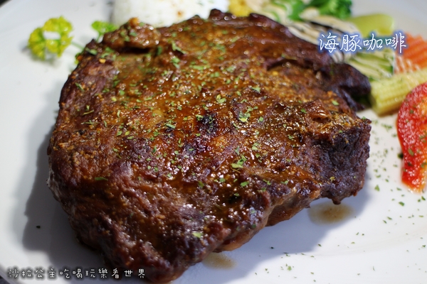 海豚咖啡：偶像劇的拍攝地『海豚咖啡』三芝親子餐廳/包場/淺水灣/看海放鬆好去處