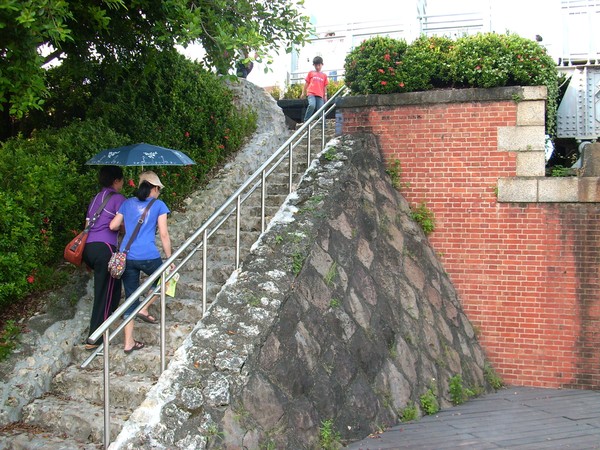舊鐵橋天空步道:文化公車遊趣(十六)~舊鐵橋2-上橋篇