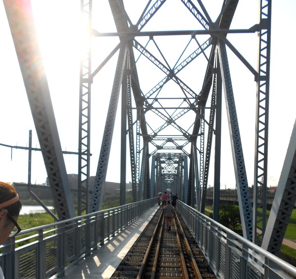舊鐵橋天空步道:文化公車遊趣(十六)~舊鐵橋2-上橋篇