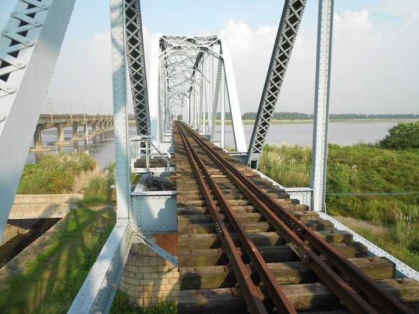 舊鐵橋天空步道：文化公車遊趣(十六)~舊鐵橋2-上橋篇