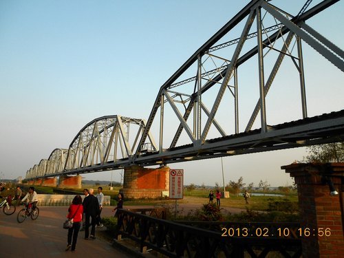 高屏舊鐵橋：文化公車遊趣(一)~舊鐵橋溼地公園