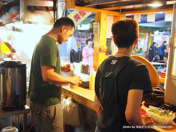 星月鮮奶茶：【食記】台北Fresh Milk Tea 星月鮮奶茶鋪通化總店@大安MRT信義安和&六張犁臨江街通化夜市 : 嚴選原料口感絕佳,搭小吃超順口的平價鮮奶茶
