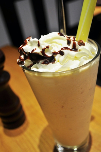 DACOZ!大口吃：【台南】DACOZ!大口吃．饗食天堂也賣漢堡？．桑尼瘦不了