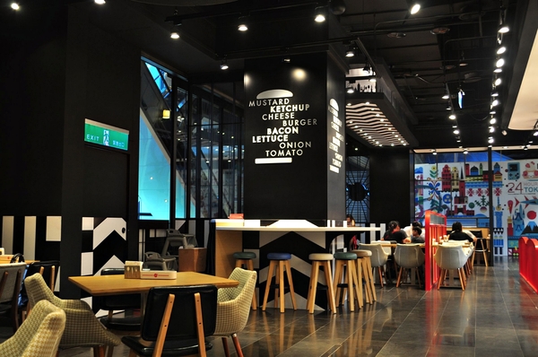 DACOZ!大口吃：【台南】DACOZ!大口吃．饗食天堂也賣漢堡？．桑尼瘦不了