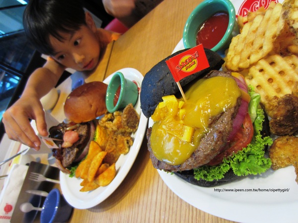 DACOZ!大口吃:體驗❤台南中西區DACOZ!大口吃-饗食天堂全新美式品牌(窩客島活動)